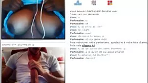 La bionda ha offerto al ragazzo di masturbarsi alla film hard nonne fraternità, poi scopata