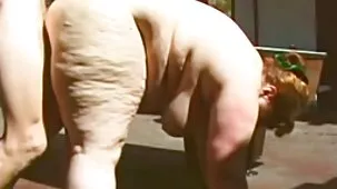 Bionda scopa una bruna con una figa pelosa film porno di sabrina ferilli e cums su di lei