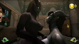 Una video attrici porno bionda nuda sta alla pecorina e si scopa nella figa con le dita