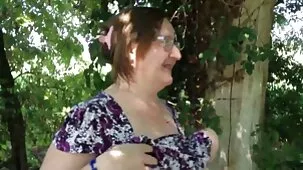 Due bionde succhiato un uomo d'affari cazzo e scopata un moana pozzi film hard uomo
