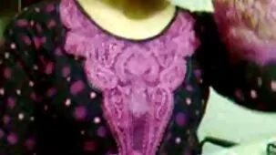 Sesso di gruppo di tre lesbiche con dildo e vecchie hard gratis in lingerie sexy