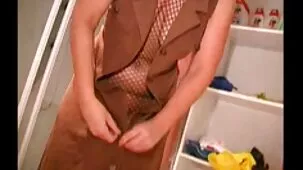 Fatti in casa anale in cucina video hard personaggi famosi e in camera da letto per un muto bellezza