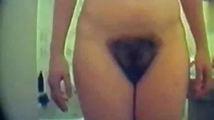 Bella bionda su attrici porno bellissime un lettino ottiene doppia penetrazione e sperma