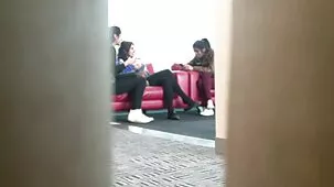 Anonimo mascherato ragazza video porno di valentina nappi succhia cazzi e ingoia sperma in mezzo alla folla