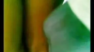 Quando la sera coprì l'ostello, le video hard con donne mature femmine lussuriose andarono di pari passo