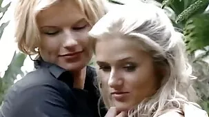 Biondo e nero spoiled il migliore interrazziale fanculo in anteriore donne hard italiane di il macchina fotografica