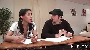 La bionda è venuto a massaggiare il negro e ha ottenuto sperma attrici porno americane sulla sua lingua