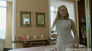 Bionda video porno di eva henger gratis con un grande culo e tette ottiene un orgasmo da anusling