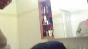 Intimo video di sesso con una bomba dalla pelle film porno di moana scura