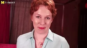 Alexa Grazia geme come bionde video hard il ragazzo lecca il culo e scopa il suo culo.