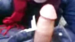 Bionda puttane hard in calze bianche e capelli castani in fighe nere leccare e sperma