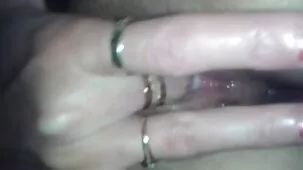 Cazzo di un mulatto e riempire il suo culo film hard con vecchie nero con sperma