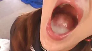 Pompino video hard mamme gratis profondo da una splendida bionda con una sborrata sul viso della cagna