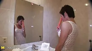 Bruna matura Elektra Blue cums dopo aver scopato con un ragazzo esperto video hard quarantenni