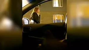 Una ragazza di 37 anni comunica in russo in video hard puttane un casting porno e si spoglia