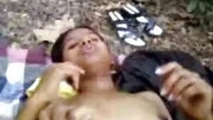 Due ragazze stare in pecorina e ricevere un grosso porno gratis con animali cazzo da un ragazzo