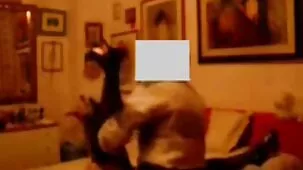 Bella giovane ragazza gode a letto con un uomo più anziano video porno di belen rodriguez gratis