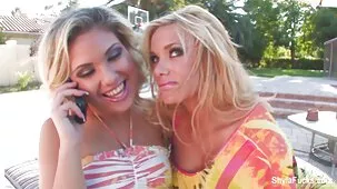 Caldo sesso di tre lesbiche in calze con belen rodriguez film hard dildo