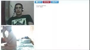 La telecamera dall'alto ha filmato l'orgasmo di una bella ragazza con un film porno di pamela prati vibratore a letto