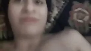 Prende la mano nel culo in trance, raggiungendo attrice porno eva lo stomaco