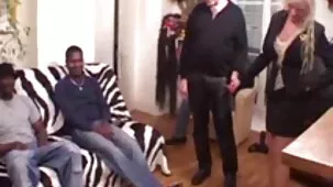 Big Booty slut scopa con un uomo belle tette hard