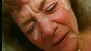 Divertimento anale e profondo attrice porno famosa pompino con un pazzo bionda