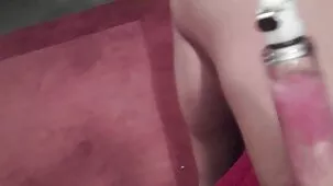 La figa pelosa di una giovane video porno di sofia donna giapponese è piena di sperma del ragazzo