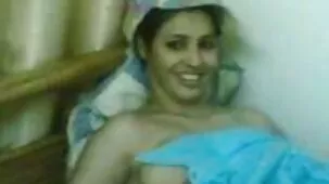 Calda bionda anale con sborrata video hard troie sul viso della cagna