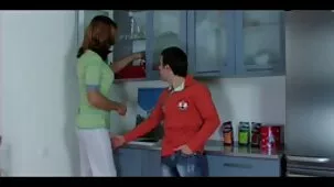 Moglie guarda il marito masturbarsi cazzo e video sexy hard succhiare